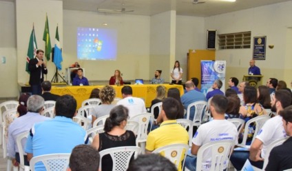 Na primeira edição cerca 80 artigos científicos de todo país foram avaliados no evento - Reprodução