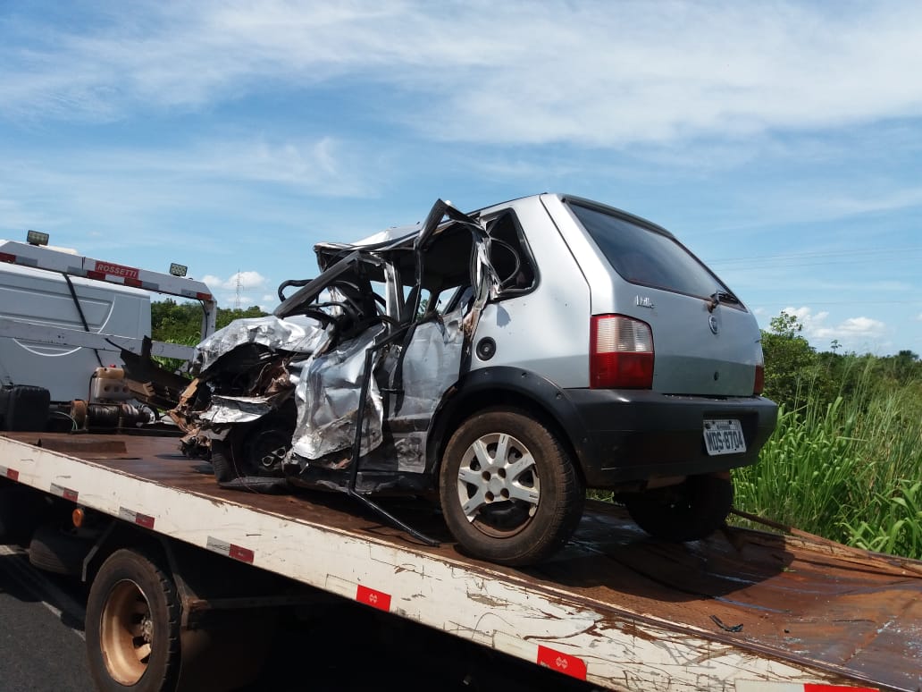 O condutor do carro morreu no local - Jean Martins