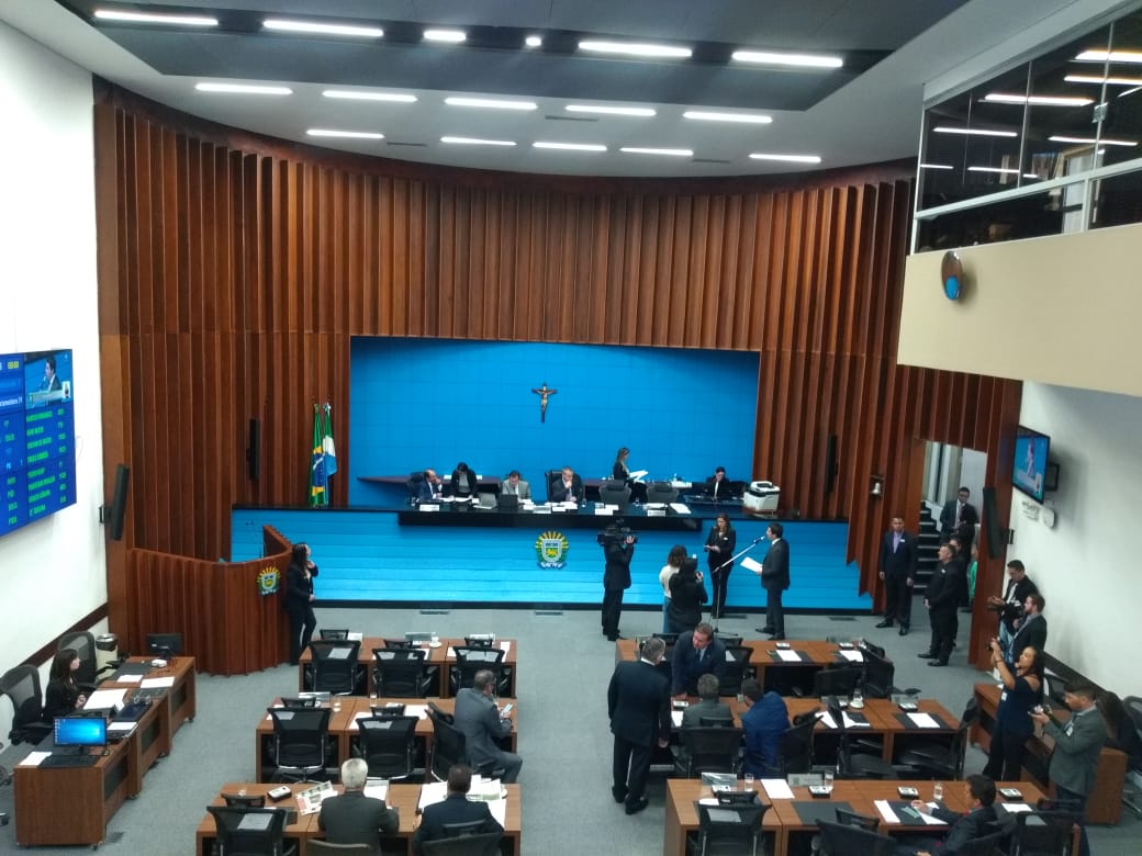 Projeto que autoriza o desligamento voluntário entra em pauta nesta terça-feira, na Assembleia Legislativa - Foto: Loraine França