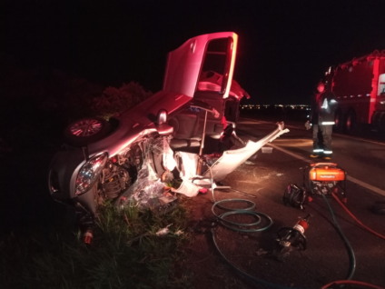 Mulher com 66 anos morre após colisão entre carro e van na BR 158 - Alfredo Neto/JPnews