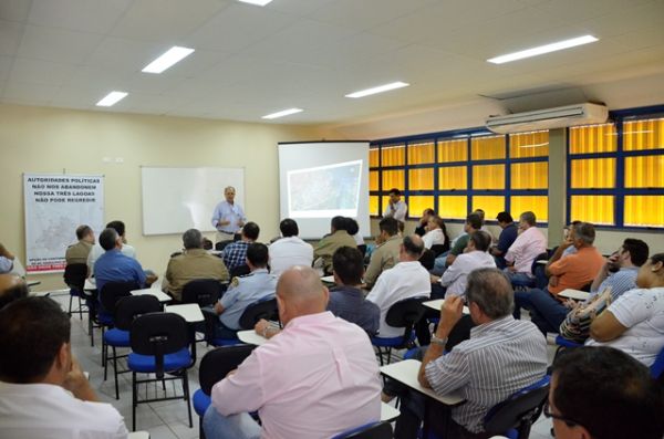 Reunião realizada sexta-feira para apresentação do projeto -