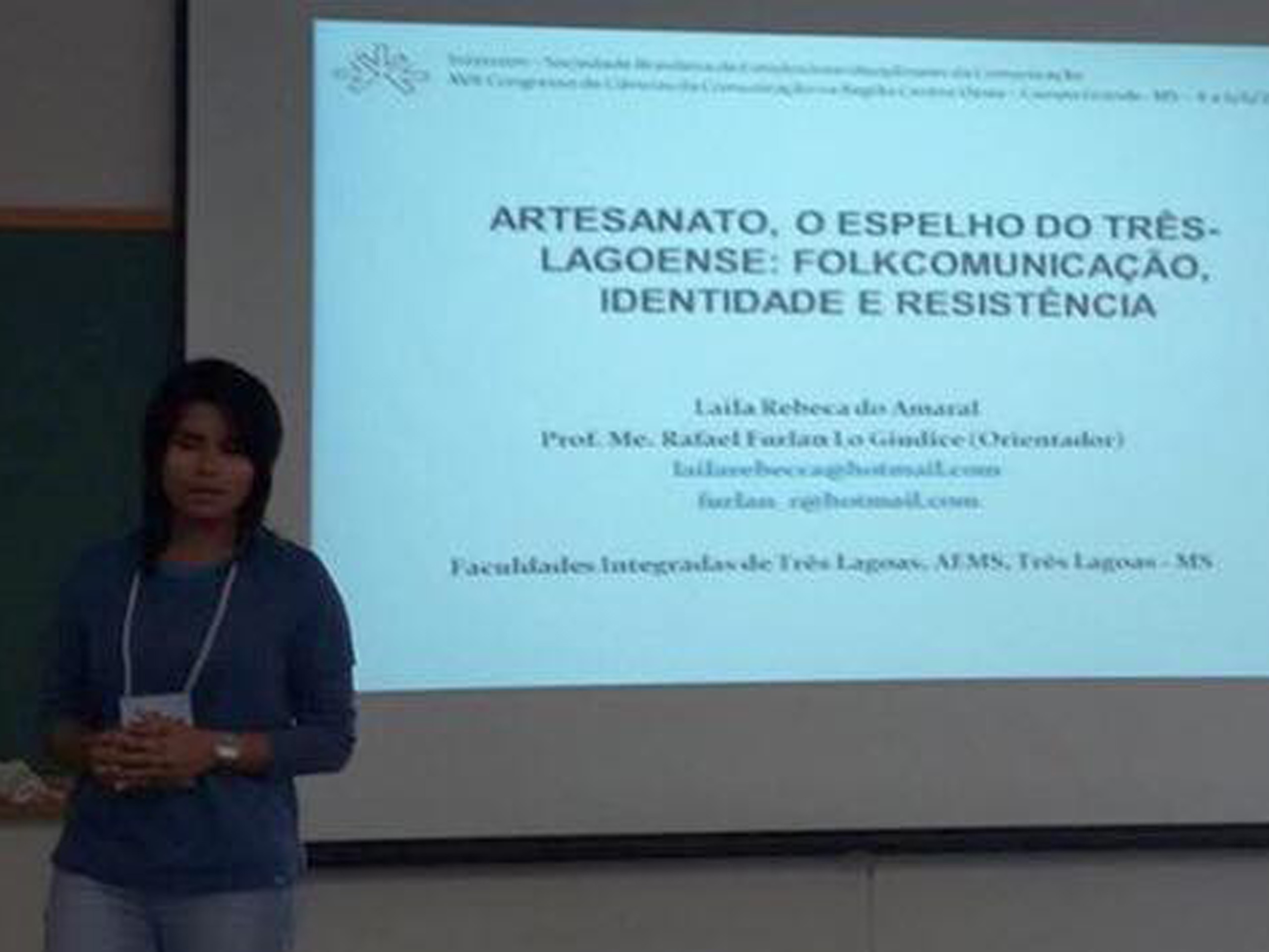 Aluna Laila Rebeca participou com a apresentação oral de um artigo intitulado de “Artesanato, o espelho do três-lagoense: folkcomunicação, identidade e resistência” - Divulgação