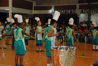 Projeto atende a 450 crianças e adolescentes -
