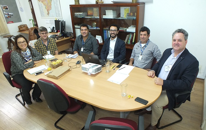 Reunião na Embrapa Solos no RJ definiu as bases para o acordo.