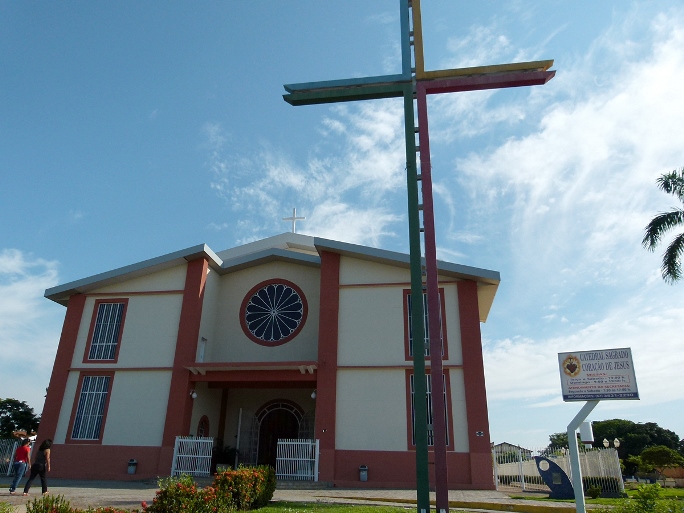 Carreata termina em frente à catedral onde haverá a celebração de missa solene em comemoração à data - Arquivo/JPNEWS