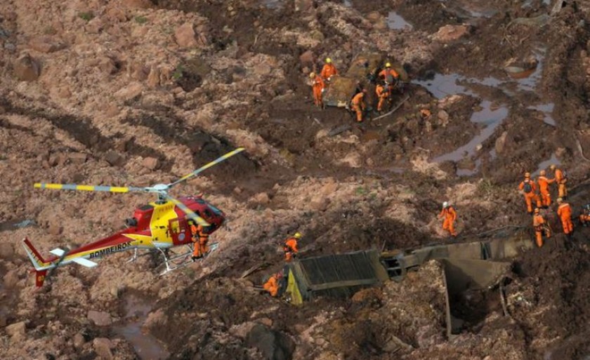 De acordo com a mineradora Vale, 205 pessoas continuam desaparecidas - Divulgação/Agência Brasil
