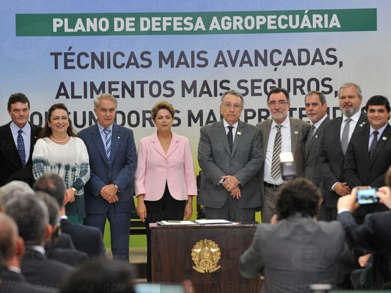 Ao anunciar o plano, a presidenta Dilma Rousseff disse que o setor agropecuário dá passos históricos na desburocratização - Agência Brasil