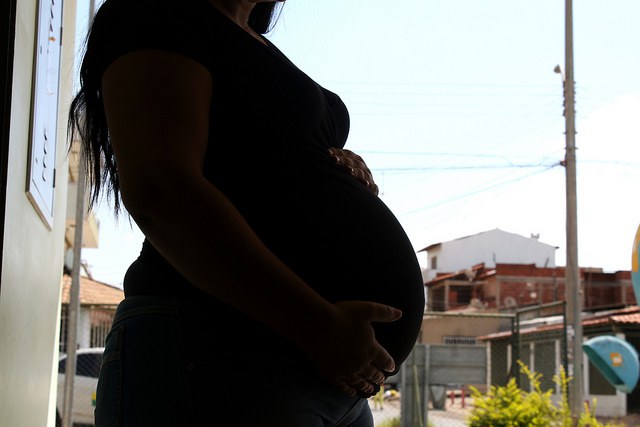 A gravidez é chamada de alto risco quando a gestante ou o bebê possui alguma doença que aumenta o risco de morte - Reprodução/Foto:Rodrigo Nunes/Ministério da Saúde