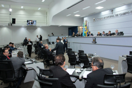 Vereadores precisam entregar ao relator Odilon de Oliveira as emendas que serão analisadas e terão parecer em 3 de junho - Divulgação Vereadores precisam entregar ao relator Odilon de Oliveira as emendas que serão analisadas e terão parecer em 3 de junho - Divulgação