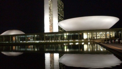 Congresso Nacional vai instalar nesta semana uma Comissão Parlamentar Mista de Inquérito para investigar as fake news nas redes sociais - Foto: Valter Companato/Agência Brasil