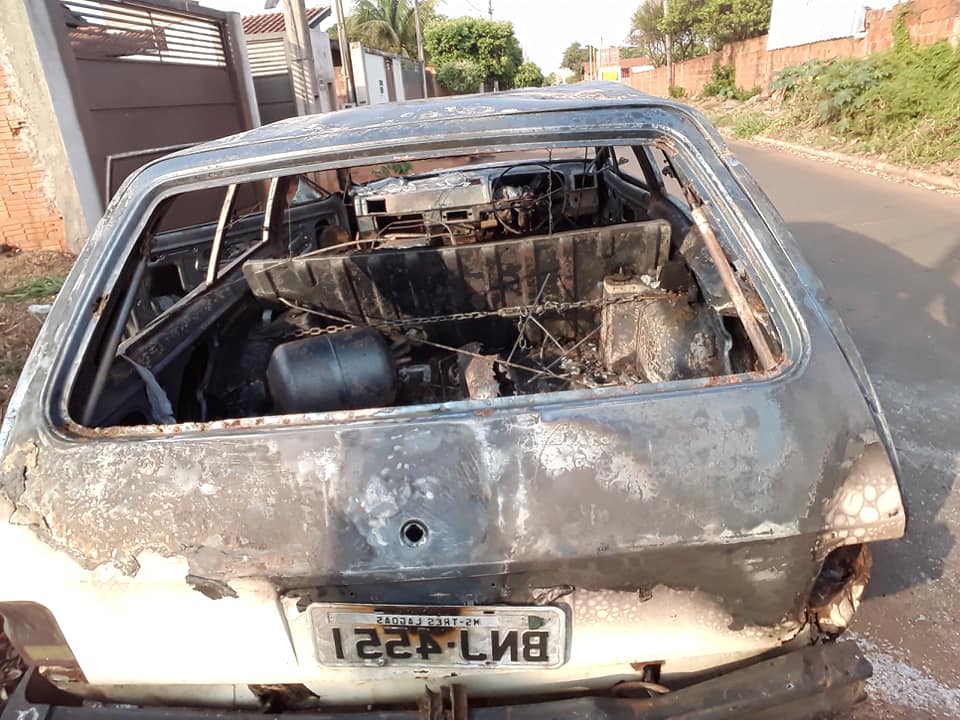 Esse é o terceiro veículo incendiado em Três Lagoas, em apenas um mês - Arquivo Pessoal