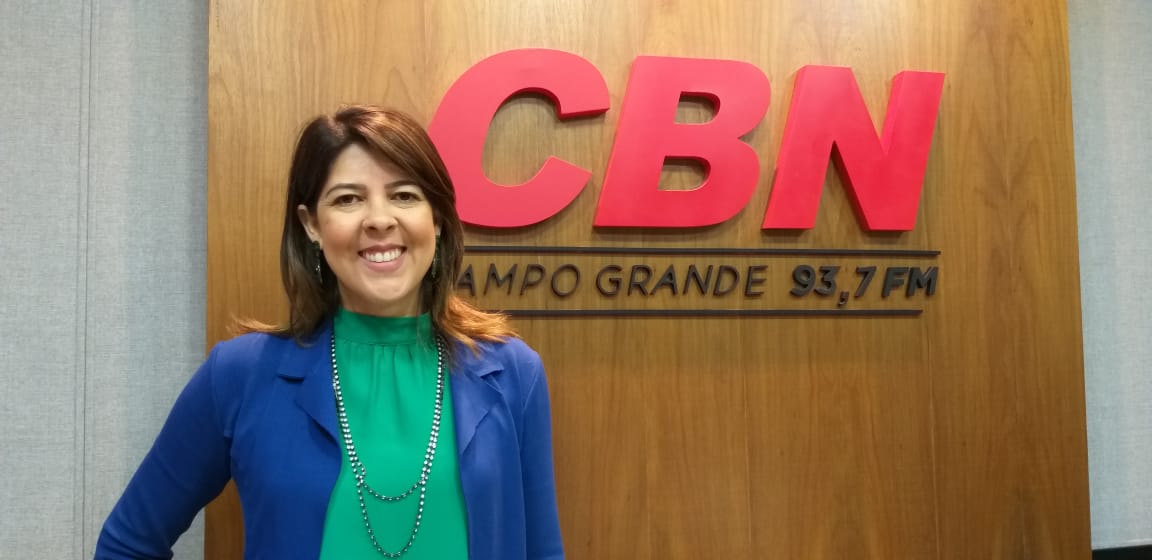 Adriana Paula Cândido - Contadora e Consultora Financeira - Foto: CBN Campo Grande