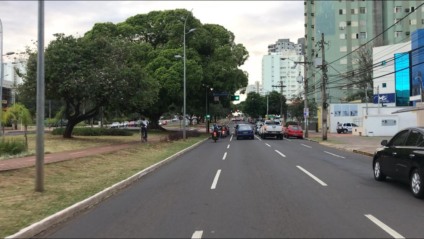 Em razão da paralização dos ônibus, aplicativos de mobilidade urbana ficam até 3 vezes mais caros. - Foto: Otávio Neto/CBN