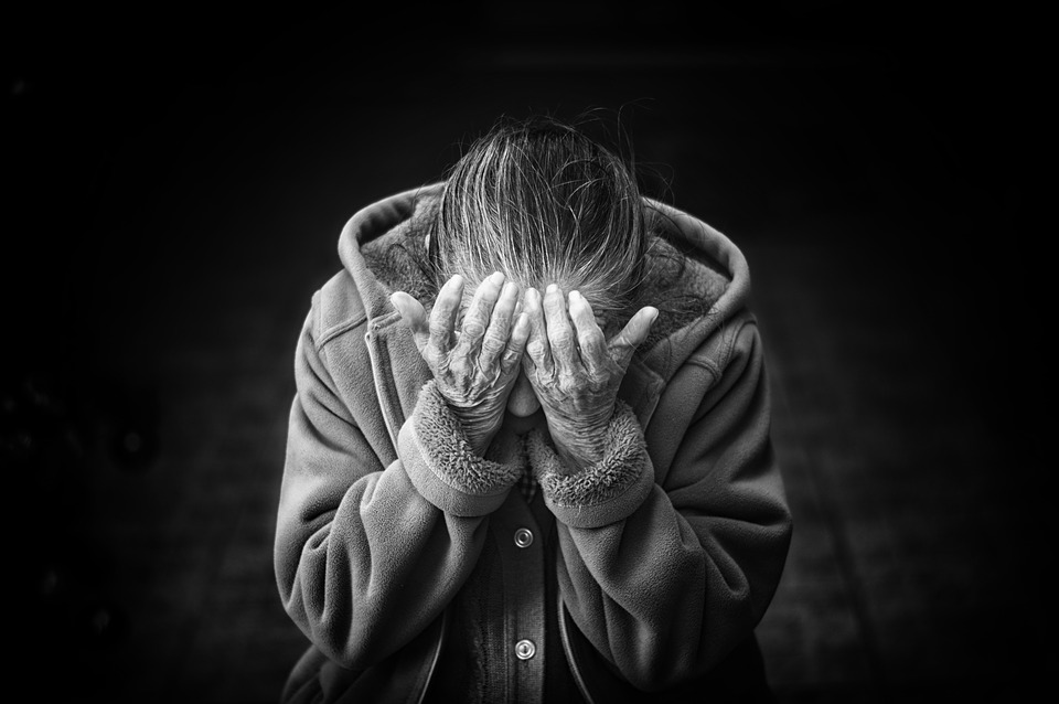 Em 2018, denúncias de violências contra idosos aumentaram em MS