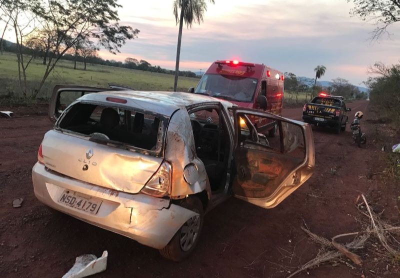 Outros dois passageiros não sofreram lesões, segundo o Corpo de Bombeiros - Divulgação/Corpo de Bombeiros