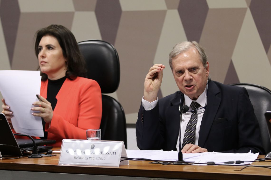 Reforma tributária do Senado propõe unificar e substituir 9 impostos por 2 - Agência Brasil