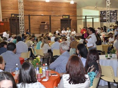 Cerca de 800 pessoas prestigiaram o 8º Leilão ?Direito de Viver? -