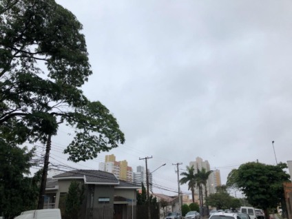 Meteorologista Natálio Abrãao disse que as descargas vão se intensificar em novembro e dezembro - Isabelly Melo