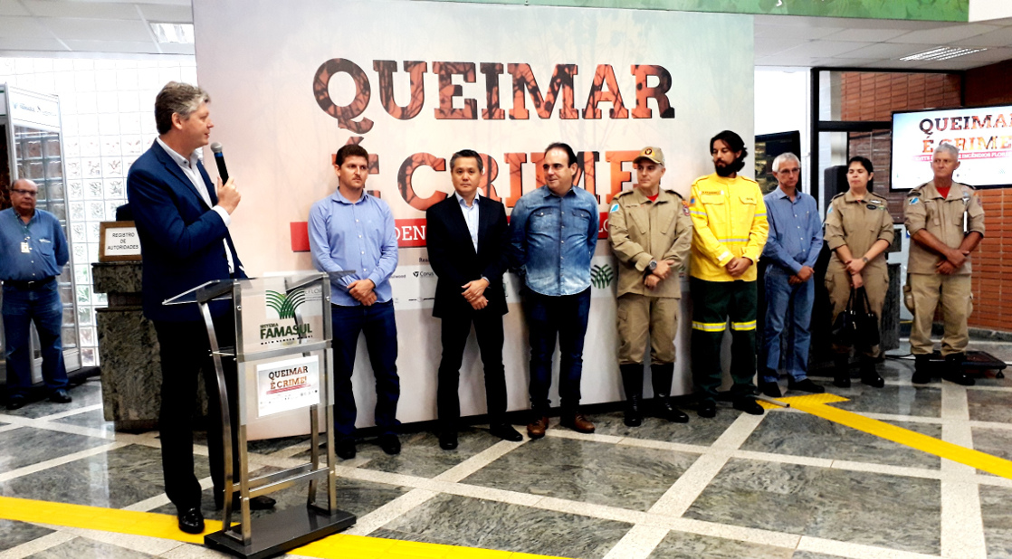 Para denunciar focos de incêndio ligue 193 - Divulgação/Assessoria Para denunciar focos de incêndio ligue 193 - Divulgação/Assessoria