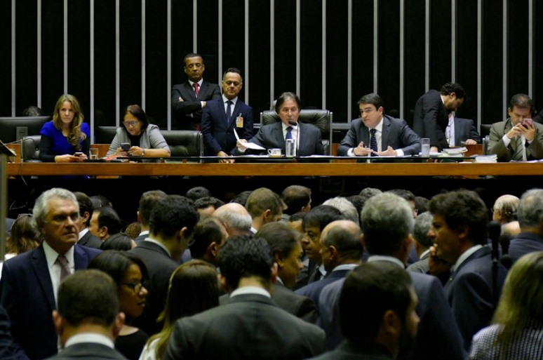 Tema polêmico já teve diversas tentativas de acordo entre bancadas do Congresso Nacional, até agora sem posição definida - Agência Senado