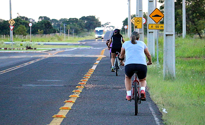 No Brasil, o Dia Nacional do Ciclista é comemorado no dia 19 de agosto. O objetivo do dia é promover a educação e paz no trânsito - Danielle Leduc