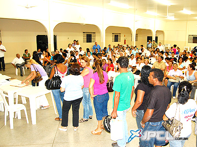 Com a casa cheia, assembleia reuniu mais de 250 servidores públicos municipais -