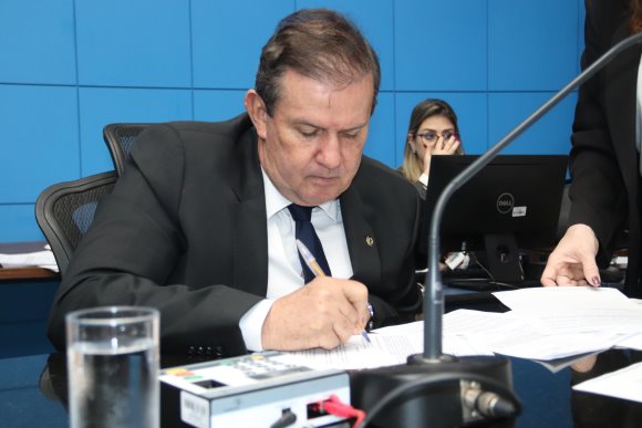 Deputado solicitou recapeamento no trecho do Papillon até o trevo da BR-158 - Divulgação