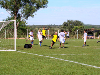 Bragantino e Amigos enfrentam-se pelo grupo C -