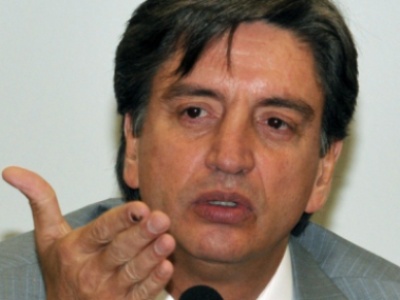 Dagoberto promete esclarecer inverdades ditas por Guerreiro -