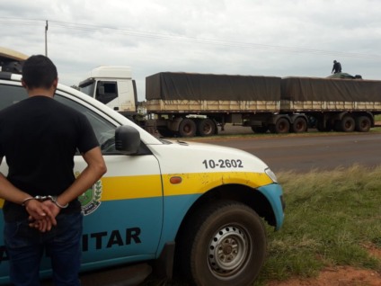 Cigarros foram contrabandeados do Paraguai - Imagem cedida/PMR