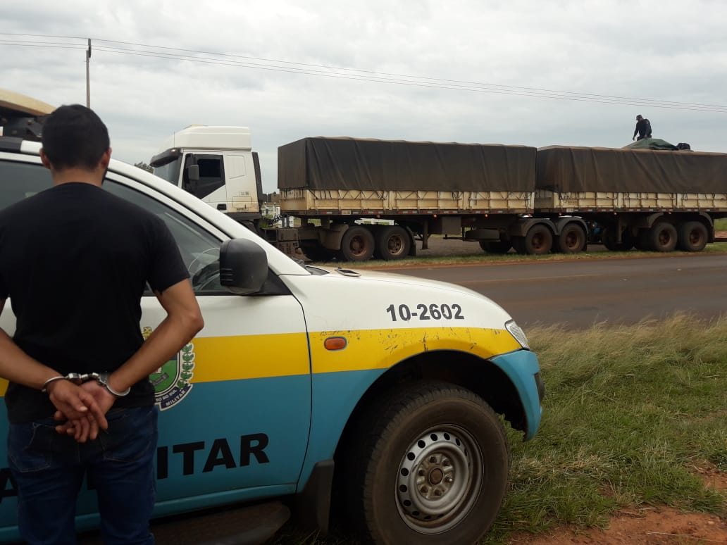 Cigarros foram contrabandeados do Paraguai - Imagem cedida/PMR