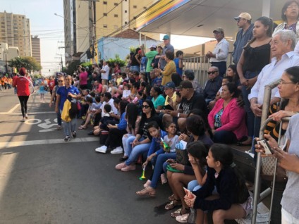 Campo-grandenses prestigiam evento na Rua 13 de Maio, entre a Avenida Mato Grosso e Rua Sete de Setembro - Israel Espíndola/CBN