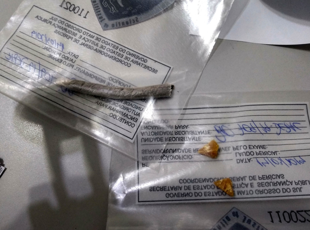 Suspeito teria confessado que pagou R$ 200 pela droga e que a venderia fracionada em partes menores - André Barbosa/JPNEWS