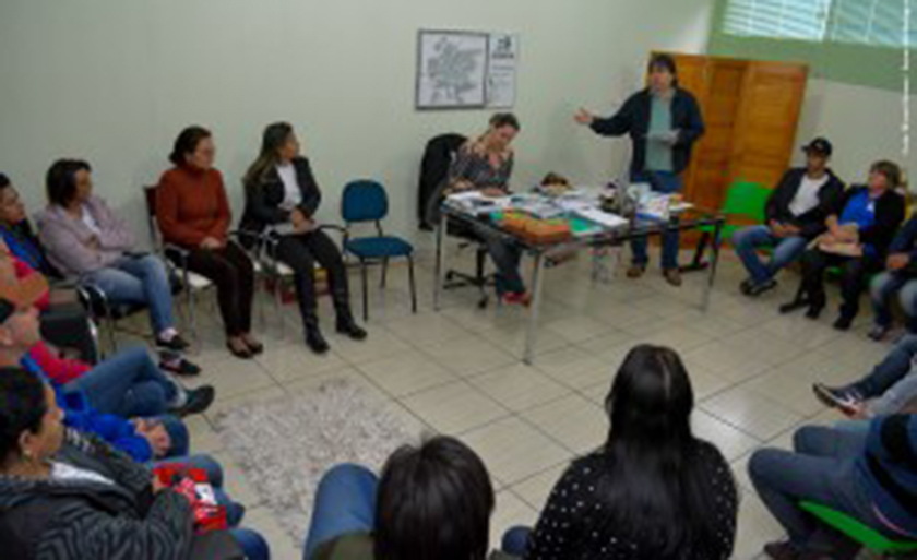 Reunião com a categoria foi realizada na sede da Secretaria Municipal de Saúde - Divulgação/Assessoria Reunião com a categoria foi realizada na sede da Secretaria Municipal de Saúde - Divulgação/Assessoria