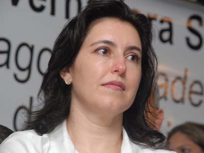 Em entrevista recente a governadora declarou que não gostaria de trocar, mas confidenciou que o governador queria conversar com ela sobre o assunto -