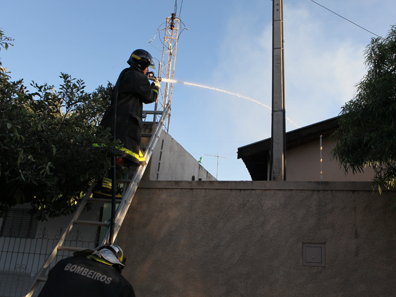 Primeira ocorrência de incêndio no imóvel aconteceu na tarde de sexta-feira, 31 - Elias Dias/JP