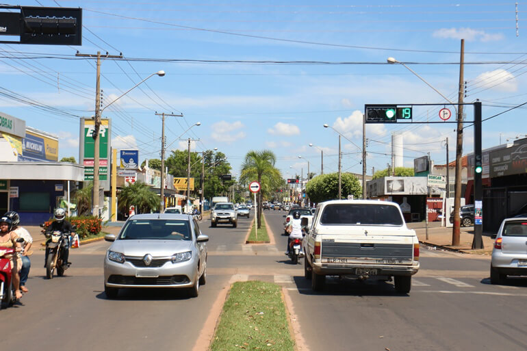 Avenida Clodoaldo Garcia é uma das principais, em Três Lagoas, e registra constantes acidentes. - Arquivo/JPNEWS