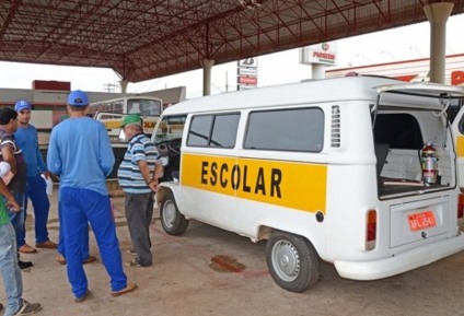 Famílias que dependiam do transporte escolar agora pagam moto-taxi para levarem filhos à escola - Site / Prefeitura Municipal de Paranaíba