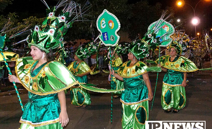 A população contará com uma arquibancada, com capacidade para três mil pessoas, para assistir o desfile das escolas de samba. - Arquivo/JPNEWS