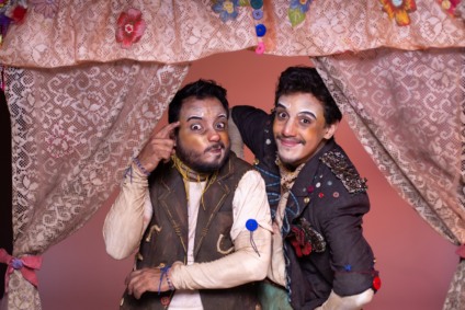Grupo de teatro apresenta espetáculo em comemoração ao Dia das Crianças - Foto: Vaca Azul