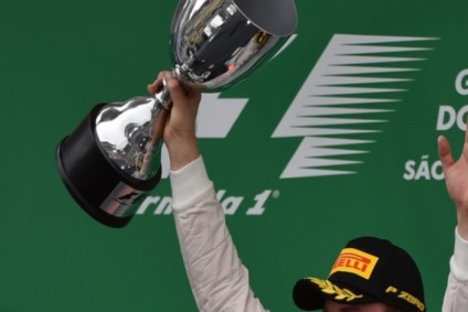 Rosberg comemora vitória no GP do Brasil, disputado neste domingo - Divulgação/FIA Rosberg comemora vitória no GP do Brasil, disputado neste domingo - Divulgação/FIA
