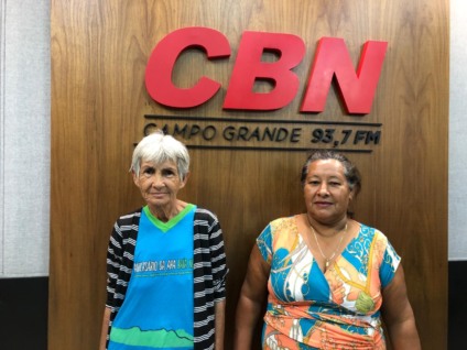 Presidente da Associação de Mulheres Produtoras da APA Baía Negra, Júlia Gonzales e a moradora Zilda do Nascimento - Foto: Isabelly Mello/CBN