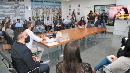 Prefeitura atualiza texto do decreto de prevenção da covid-19 - Sesau