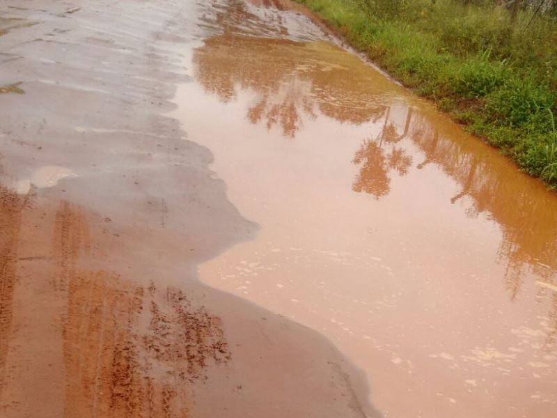 Buraco atrapalha trânsito dos moradores - Arquivo Pessoal/Whatsapp