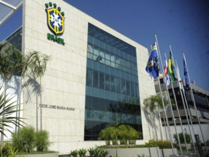 Sede da Confederação Brasileira de Futebol (CBF), na Barra da Tijuca, local onde ocorreu a manifestação desta terça-feira (15) - Arquivo/Agência Brasil