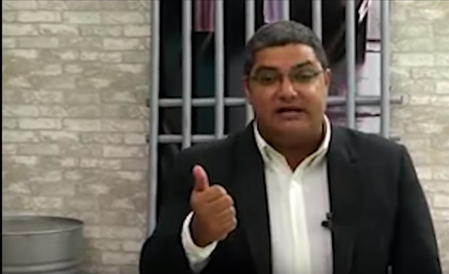 Programa é apresentado pelo jornalista Thiago Bonfim - Reprodução/TVC Programa é apresentado pelo jornalista Thiago Bonfim - Reprodução/TVC