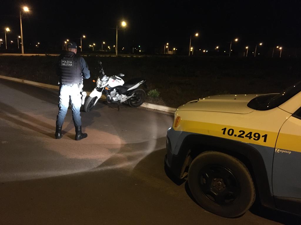 A motocicleta estava estacionada na via pública no bairro Nova Três Lagoas - Divulgação/2ºBPM