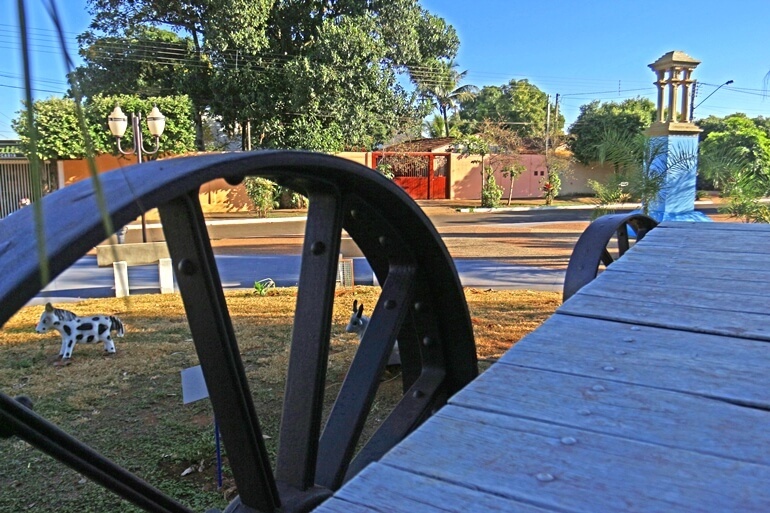 Monumento do Obelisco, antigo local onde era realizada a Feira de Gado da cidade, e que também abriga a Praça José Carlos de Souza, conhecida como Bitão, sempre foram atrativos para quem está a passeio como também para os moradores, no Jardim Alvorada. - Hugo Leal/ JPNEWS