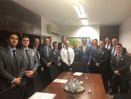Deputado Dagoberto Nogueira (PDT) se reuniu com comandantes do Corpo de Bombeiros de todo o país - Foto:Assessoria