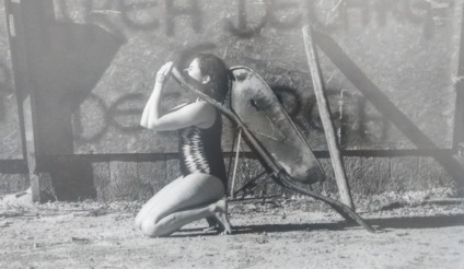 A expositora Mariana Ardnt vai realizar a visita guiada com os interessados na exposição Corpo-resistência - Foto: Divulgação